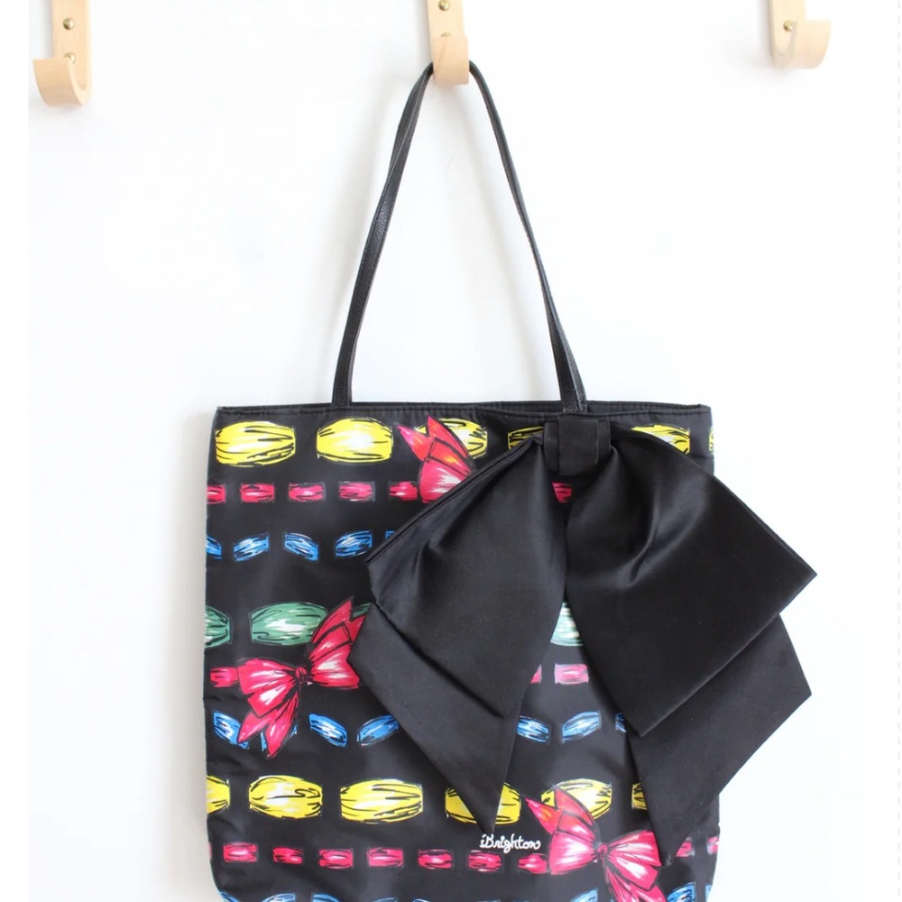 Brighton Carryall Take a Beau Holiday Tote EUC!